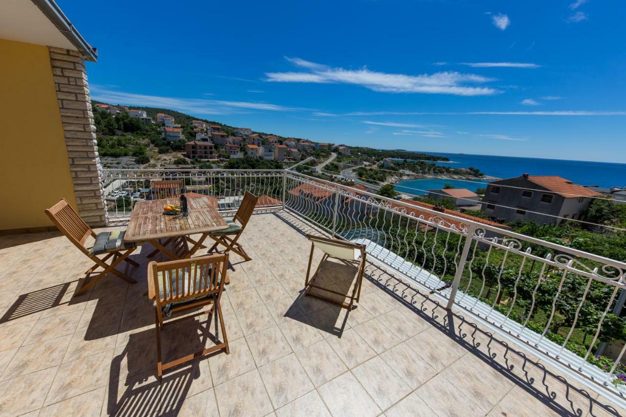 Apartments Sunset Dolac Примоштен Экстерьер фото